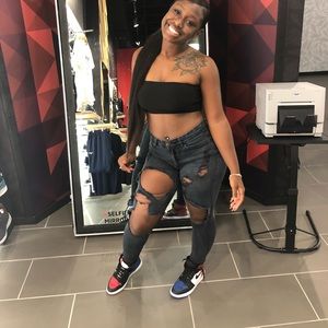 Meet your Posher, Neisha